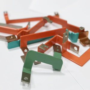 خدمات تصنيع مخصصة لقضيب النحاس الصلب مع غلاف بلاستيكي منكمش لتوصيل وصلة البطارية