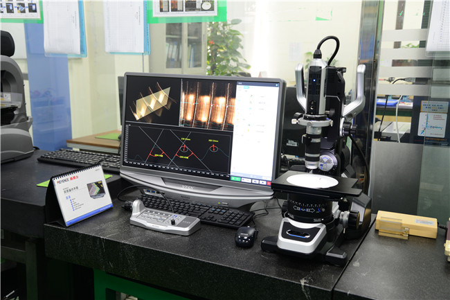 ماكينة CNC رقم 5