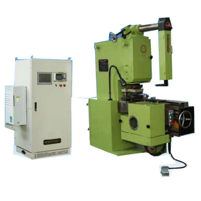 Cold Heading Machine آلة العنوان البارد
